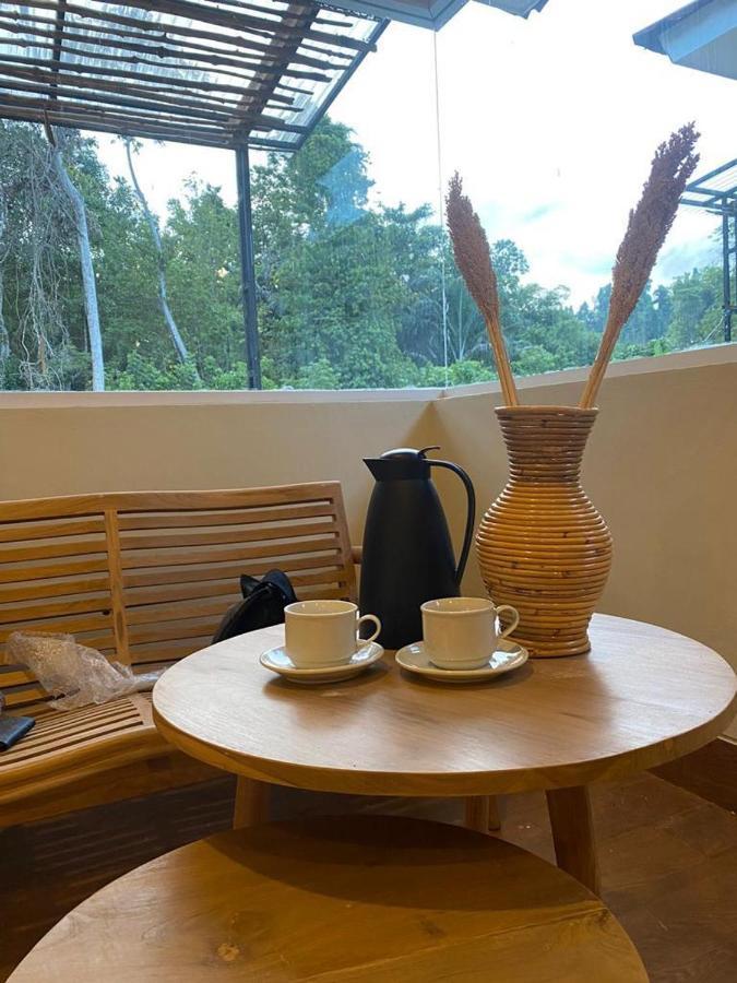 Vogelkopf Resort Tapokreng エクステリア 写真